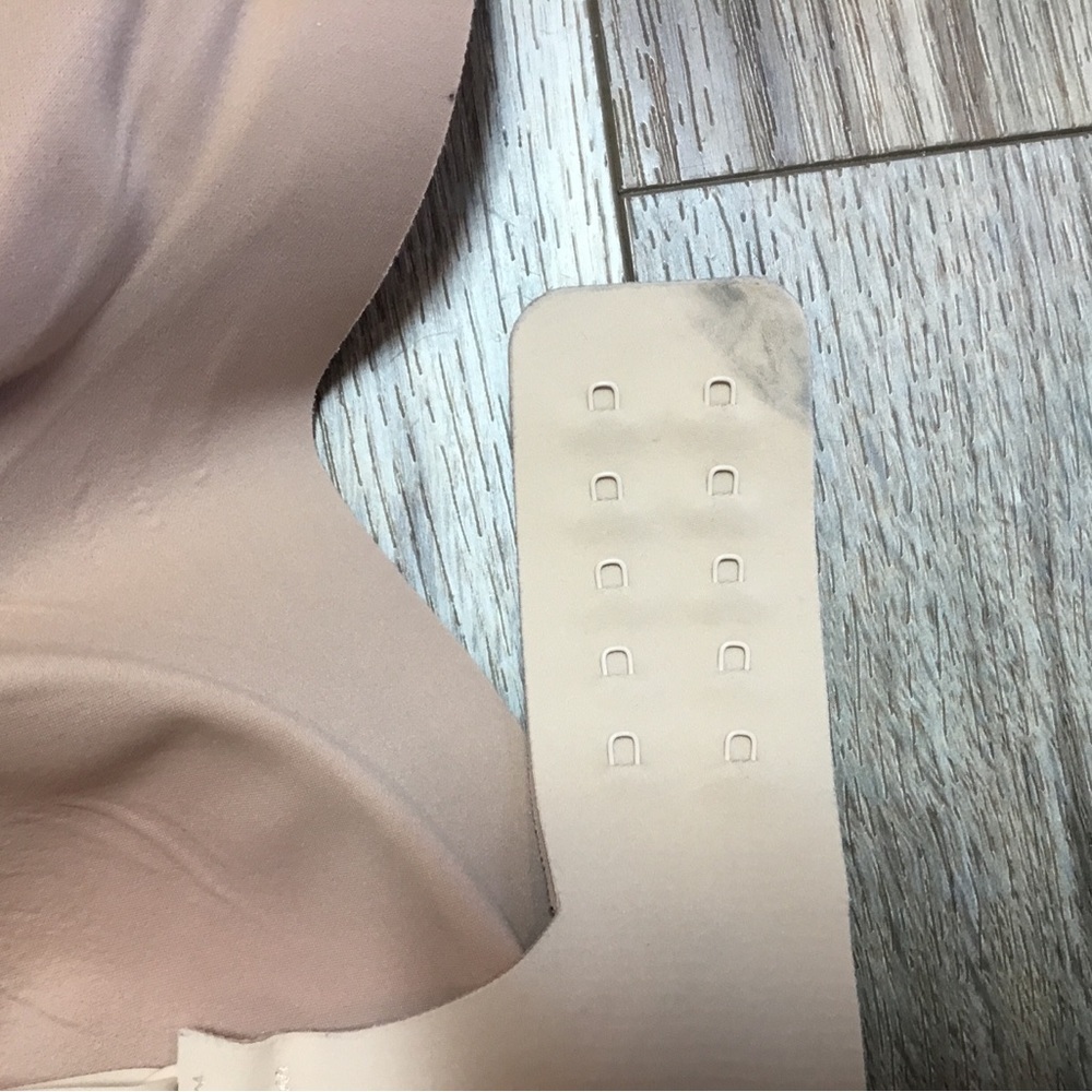Knix Nude Seamless Revolution V Neck Bra - Picture 7 of 9